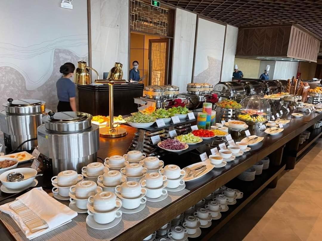 Apec Mandala Wonder Hotel Tuy Hoa Bagian luar foto